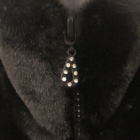 🐇 - bunny sale - Princess cruise faux fur ladies vest - Picture 4 of 9